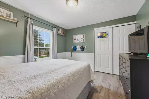 Bedroom - 2014 48th St NE, Canton, OH 44705 photo 5 of 9