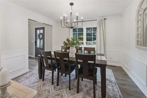 Dining - 2014 48th St NE, Canton, OH 44705 photo 2 of 3