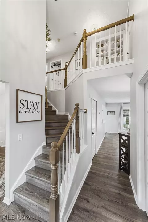 Entry Way - 2014 48th St NE, Canton, OH 44705 photo 1 of 4