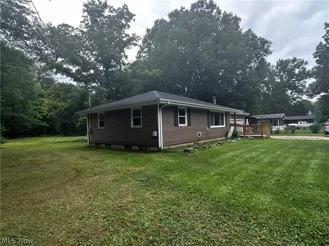 9581 Colton Rd, Windham, OH 44288 photo 2