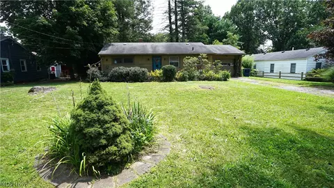 264 Kent Dr, Tallmadge, OH 44278