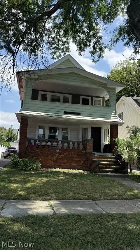 3729 Chelton Rd, Shaker Heights, OH 44120