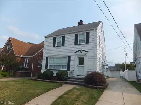 6905 Plainfield Ave, Cleveland, OH 44144