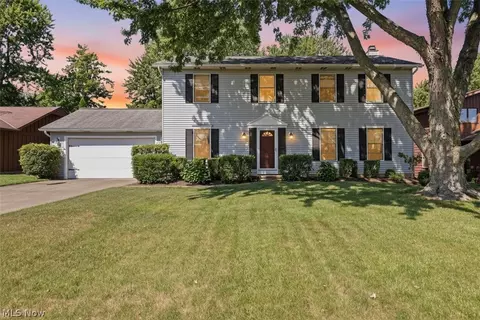 19836 Bennington Dr, Strongsville, OH 44136