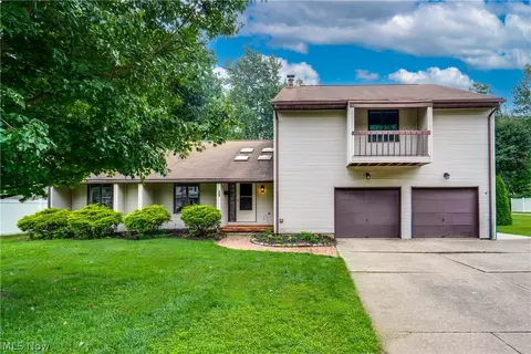 369 Homewood Ave, Akron, OH 44312
