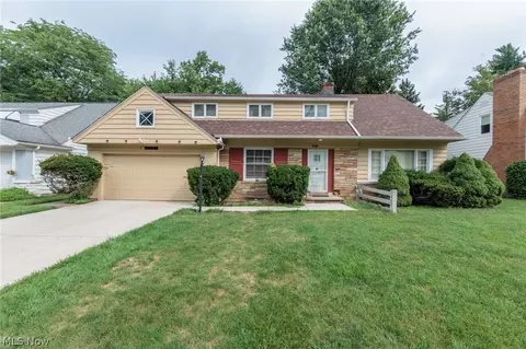 15711 Fenemore Rd, East Cleveland, OH 44112
