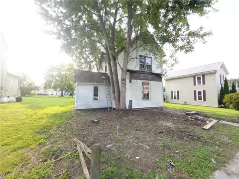 301 S 2nd St, Byesville, OH 43723