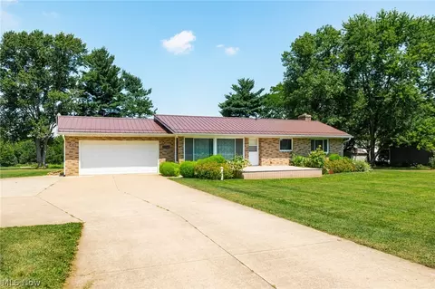 14138 Nussbaum Rd, Dalton, OH 44618