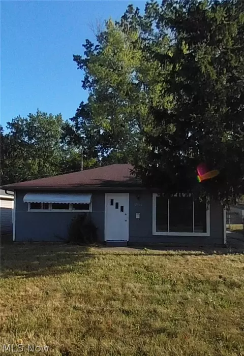 12510 Summerland Ave, Cleveland, OH 44111