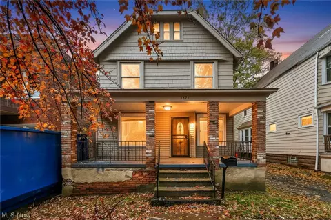 1677 Carlyon Rd, East Cleveland, OH 44112