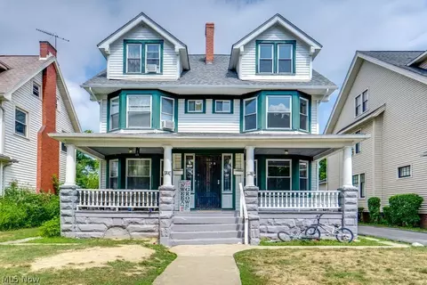 3201 Whitethorn Rd, Cleveland Heights, OH 44118