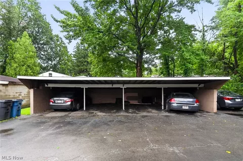Exterior - 681 Cook Ave, Boardman, OH 44512 photo 2 of 5