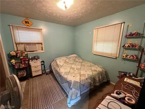 Bedroom - 681 Cook Ave, Boardman, OH 44512 photo 1 of 2