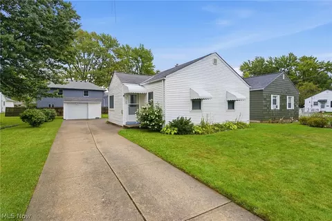 5733 Porter Rd, North Olmsted, OH 44070