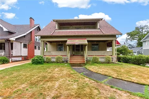 16317 Clifton Blvd, Lakewood, OH 44107