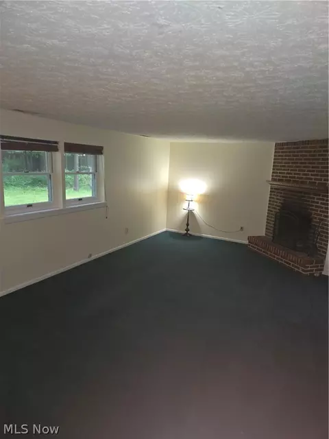 Living - 8218 Comet Ct, Mentor, OH 44060 photo 3 of 3
