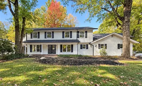 5683 Chestnut Ridge Rd, Hubbard, OH 44425