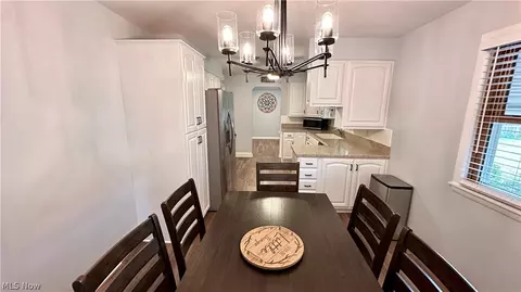 Dining - 1787 E 227th St, Euclid, OH 44117 photo 2 of 2