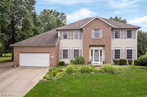 2650 Missenden St NW, North Canton, OH 44720