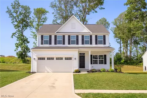 2293 Monaco St NW, Uniontown, OH 44685