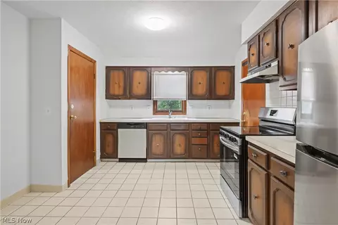 Kitchen - 717 E 240th St, Euclid, OH 44123 photo 1 of 2