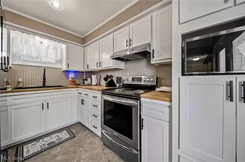 Kitchen - 603 Thayer Ave, Ashtabula, OH 44004 photo 1 of 1