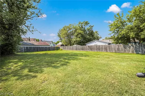 Exterior - 603 Thayer Ave, Ashtabula, OH 44004 photo 7 of 8