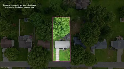 View/Area - 6955 Colleen Dr, Youngstown, OH 44512 photo 2 of 3