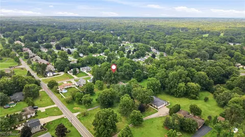 View/Area - 6955 Colleen Dr, Youngstown, OH 44512 photo 3 of 3