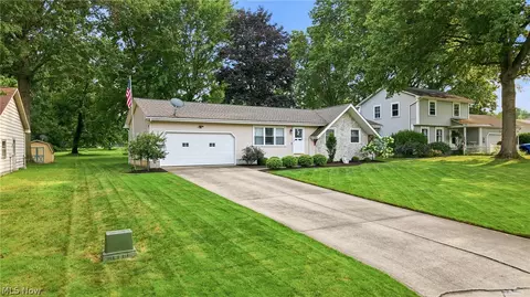 Exterior - 6955 Colleen Dr, Youngstown, OH 44512 photo 2 of 6