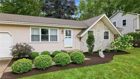 Exterior - 6955 Colleen Dr, Youngstown, OH 44512 photo 1 of 6