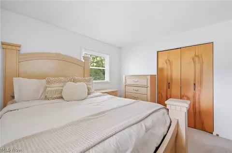 Bedroom - 6955 Colleen Dr, Youngstown, OH 44512 photo 4 of 4