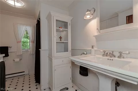 Bath - 37075 Skyline Dr, Willoughby Hills, OH 44094 photo 1 of 2