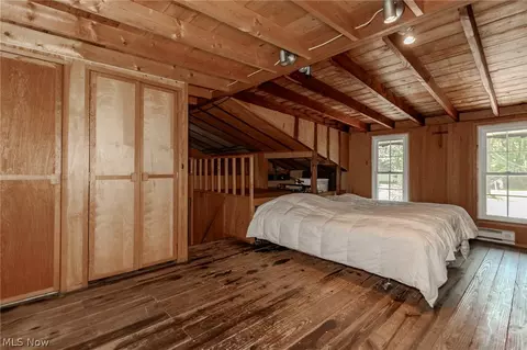 Bedroom - 37075 Skyline Dr, Willoughby Hills, OH 44094 photo 7 of 8