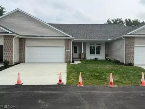 1117 Queen Anne Dr NW, Massillon, OH 44647
