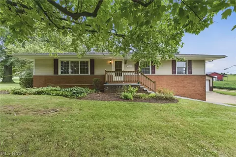 3460 Swallen Ave, Louisville, OH 44641