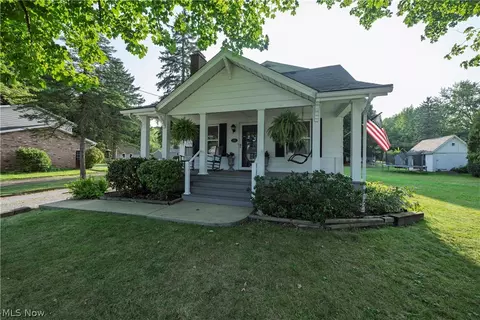 1283 Lipton Ave SW, North Canton, OH 44720