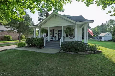 1283 Lipton Ave SW, North Canton, OH 44720
