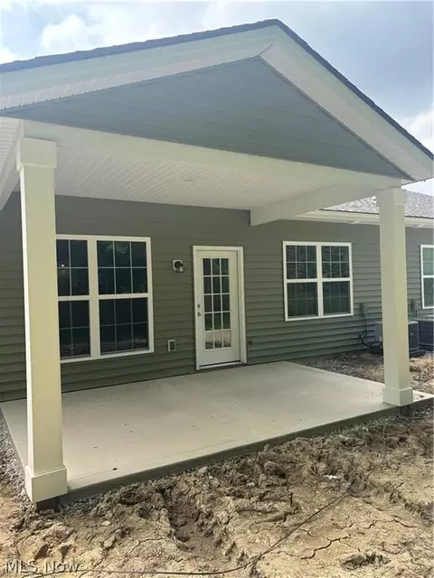 Exterior - 509 Eldemire Ln, Elyria, OH 44035 photo 1 of 2