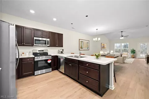 Kitchen - 509 Eldemire Ln, Elyria, OH 44035 photo 1 of 4