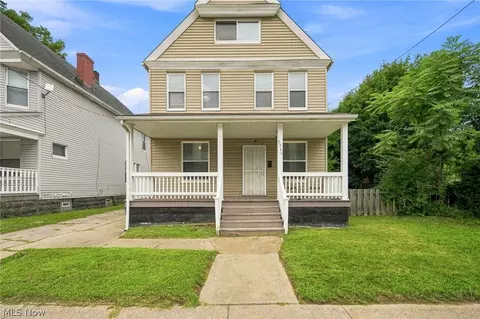 2260 E 85th St, Cleveland, OH 44106