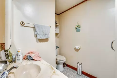 Bath - 219 Scranton Ave, Minerva, OH 44657 photo 3 of 4