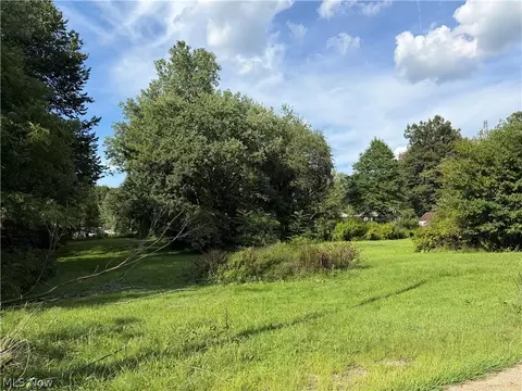 6 Th St SE, Canton, OH 44707 photo 2