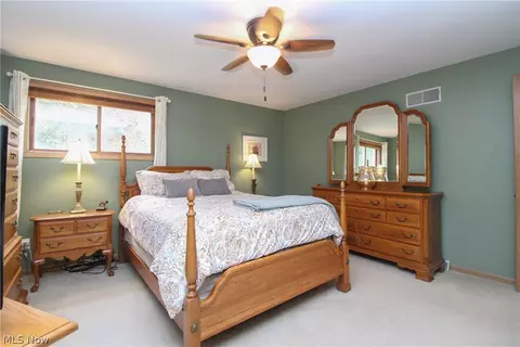 Bedroom - 452 Rockland Dr, Boardman, OH 44512 photo 3 of 7