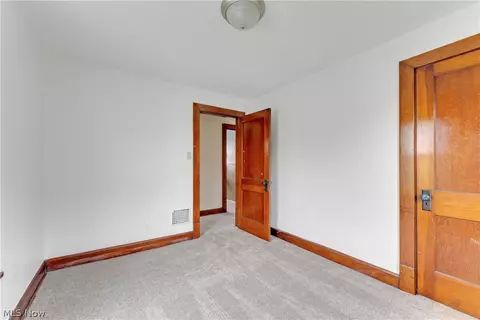 Bedroom - 486 7th St, Struthers, OH 44471 photo 6 of 6