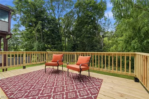 Exterior - 425 West Ave, Elyria, OH 44035 photo 2 of 2