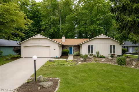 5901 Hawthorne Holw, North Ridgeville, OH 44039