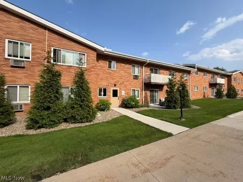 441 Tollis Pkwy #255C, Broadview Heights, OH 44147