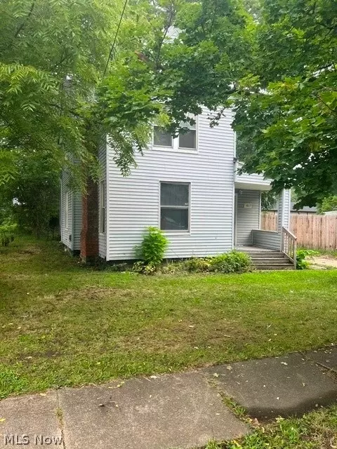 14809 Pepper Ave, Cleveland, OH 44110