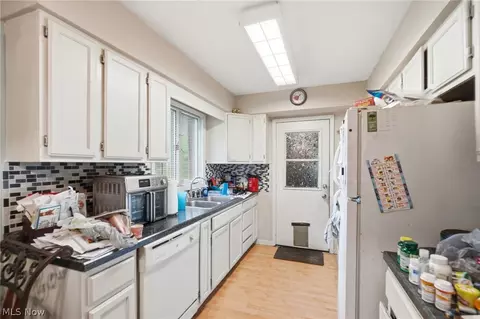 Kitchen - 1472 Feeman Ave, Lima, OH 45805 photo 1 of 4